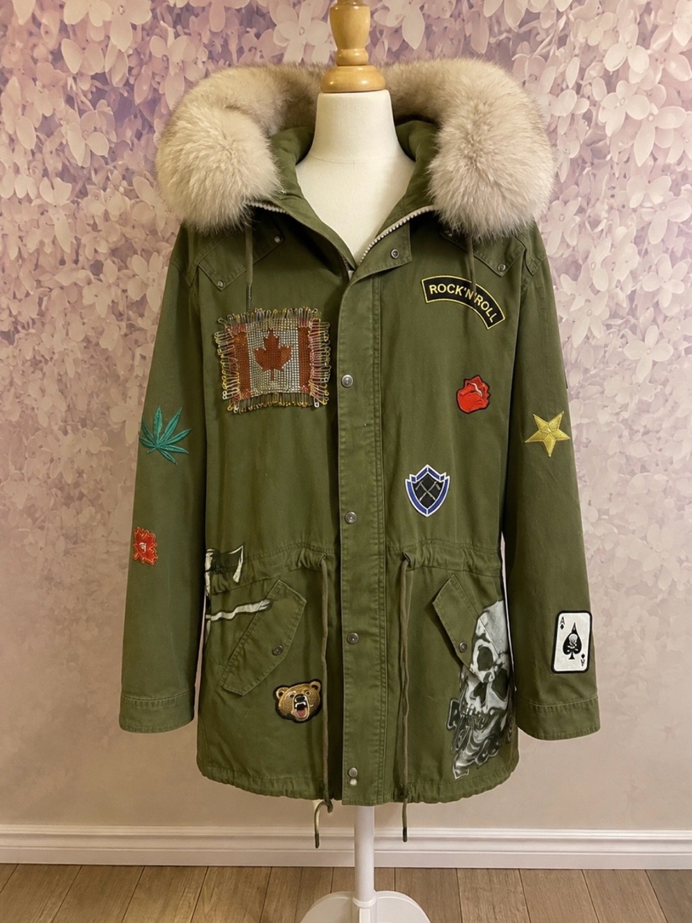 Moose Knuckles  Olive Green Military Cotton parka size XL